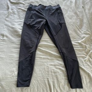 Lululemon Esker Tight
